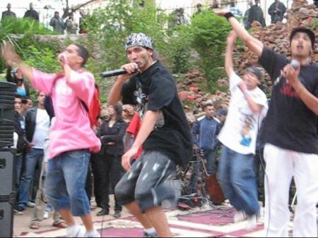 l hiba sur scene 